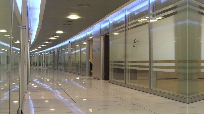 Aluminyum dorama pvc pencere sektr yaygnlamaya baladktan sonra iyerleri iin tercih edilmeye balanmtr.Dayankl yapsyla tercih edilmektedir.
