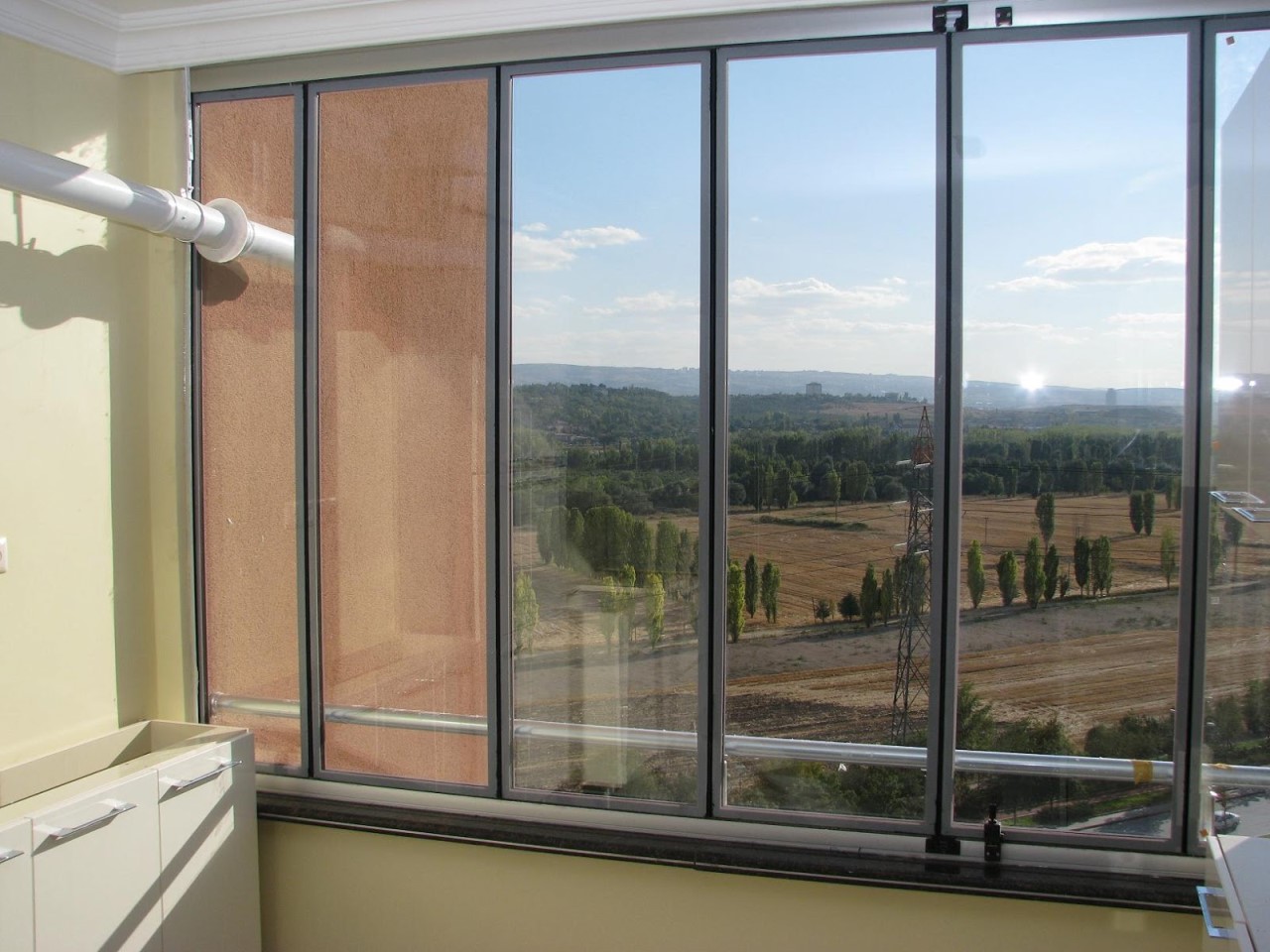 Iscaml Cam Balkon